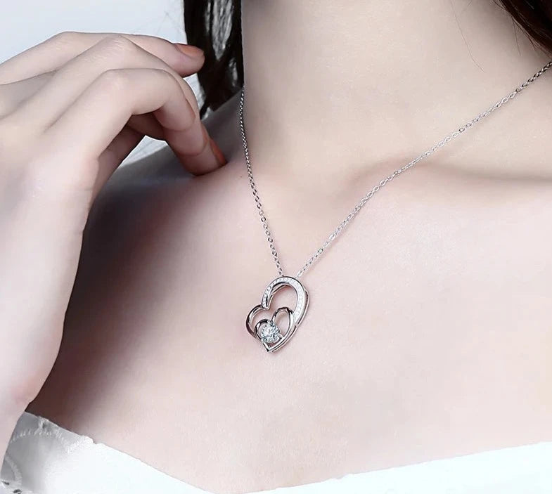 London Love Story Moissanite Necklace - Oxford Jewellery™