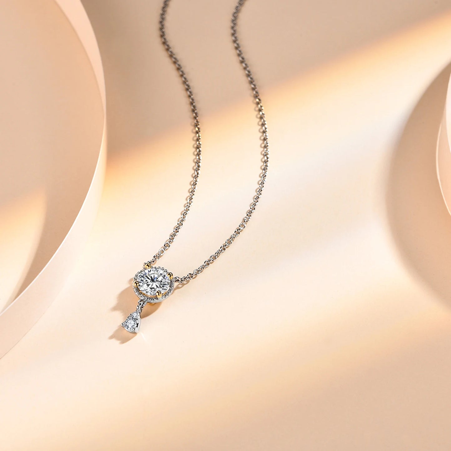Metropolitan London Moissanite Necklace - Oxford Jewellery™