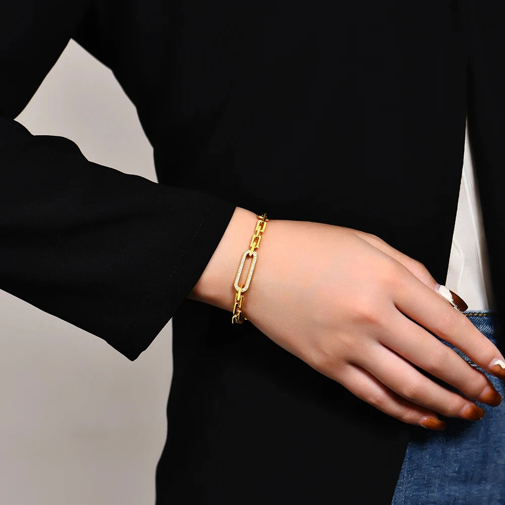 Diamond bracelet for womans