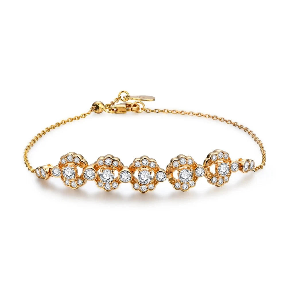 moissanite bracelet – luxurious moissanite tennis bracelet featuring a continuous row of shimmering gemstones.