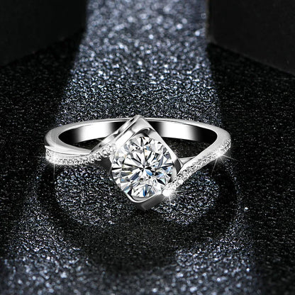 Mary Shelley Moissanite Ring - 1 Carat - Oxford Jewellery™